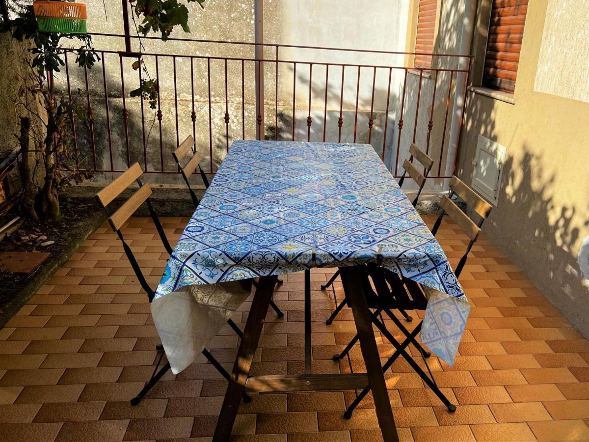 Casa Grazia Apartamento Santa Teresa Di Riva Exterior foto